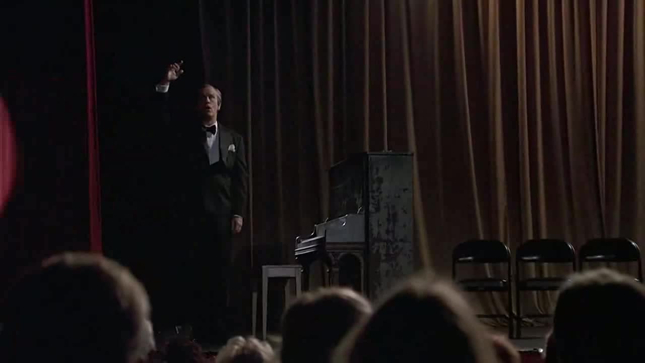 Kouzla pana Howarda (John Malkovich,Colin Hanks,Tom Hanks 2008 Komedie Drama) Cz dabing avi