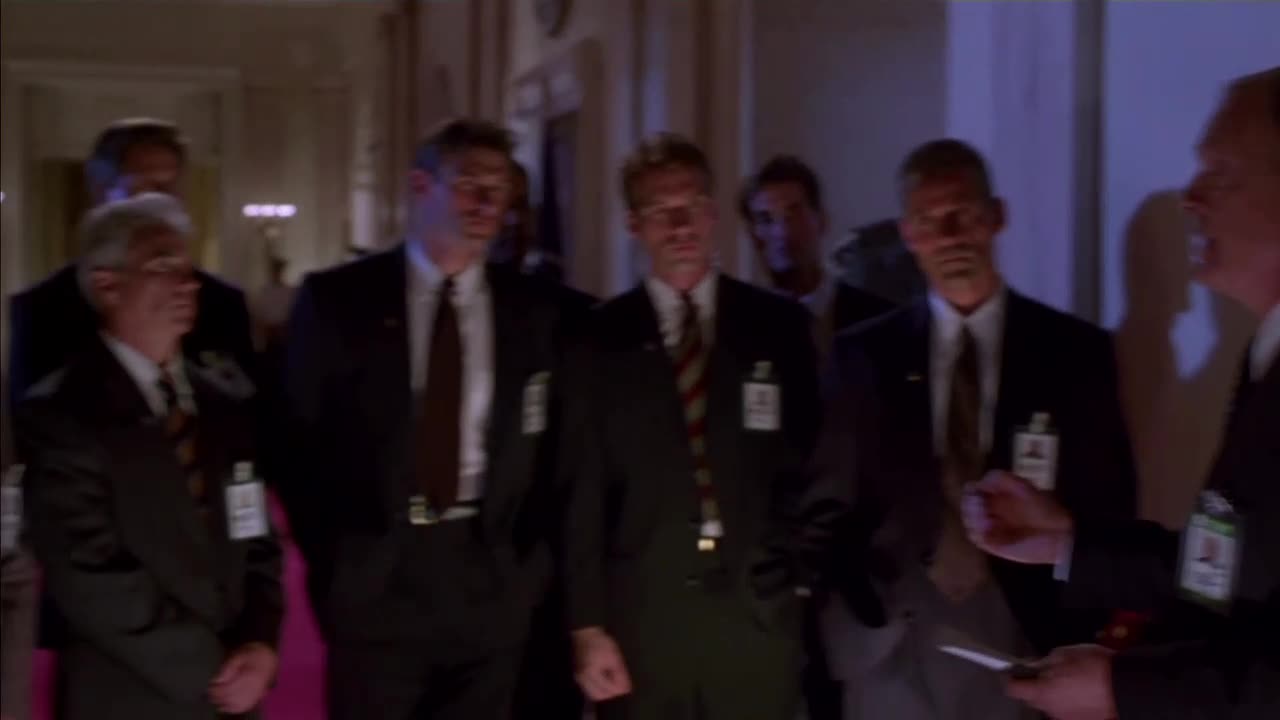 Vražda v Bílém domě (Wesley Snipes Alan Alda Ronny Cox 1997 Akční Krimi Drama Mysteriózní Thriller 1080p ) Cz dabing mp4