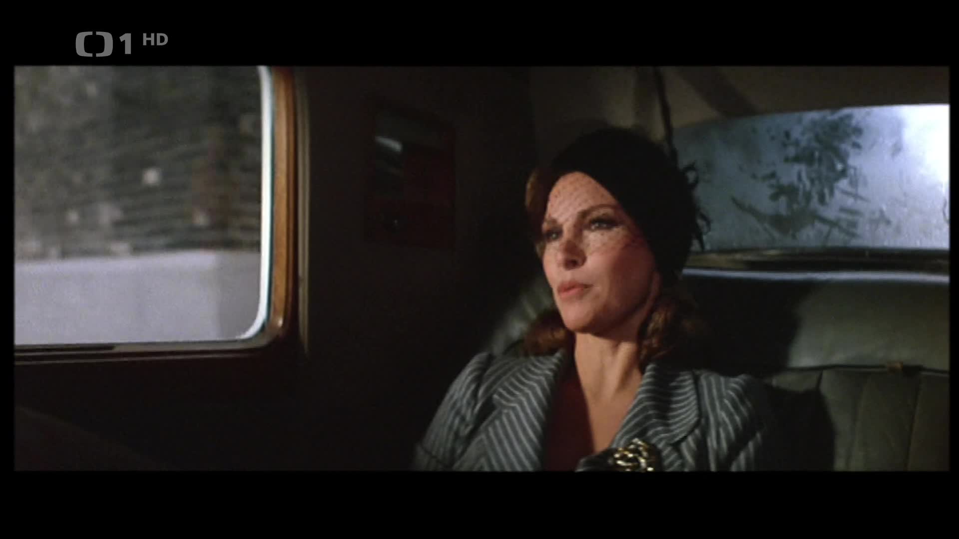 Zvíře (Jean Paul Belmondo,Raquel Welch 1977 Komedie Akční Romantický) Cz dabing mkv